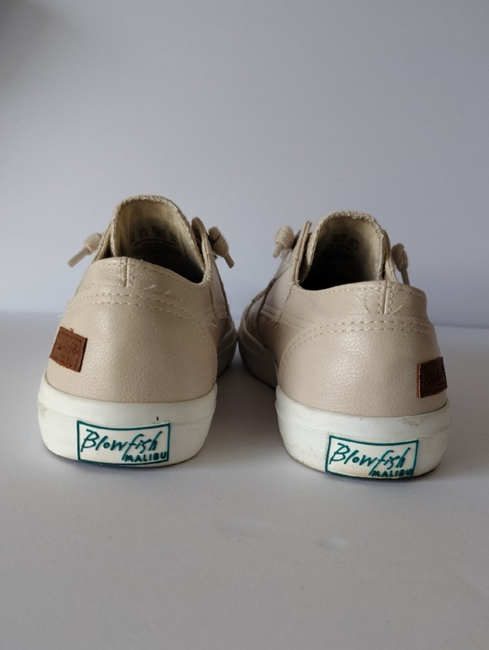 Blowfish Casual Women's 8 Beige Sneakers - Low Top Comfort - Picture 2 of 8
